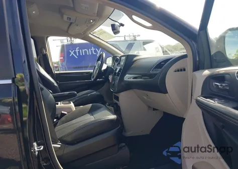 2016 Chrysler Town & Country Touring from USA, damaged, VIN 2C4RC1BG6GR128659